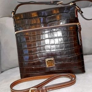 EUC Dooney Croco Embossed Crossbody